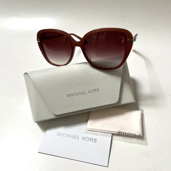 New in Case Original MICHAEL KORS Flatiron Sunglasses Rhinestones Pink MK2185BU - Picture 5 of 10